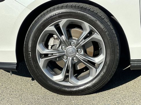 Certified 2023 Honda Accord EX image 30