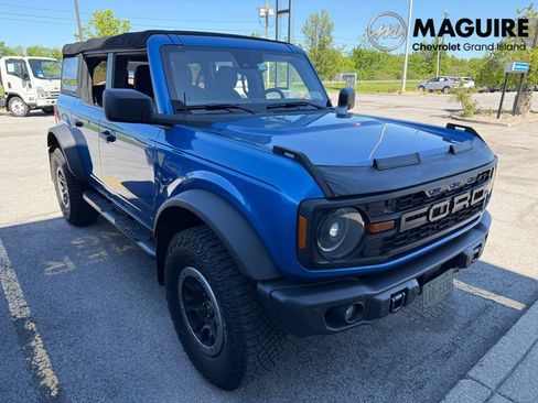 Used 2022 Ford Bronco 4-Door w/ Sasquatch Package AWD/4WD image 1