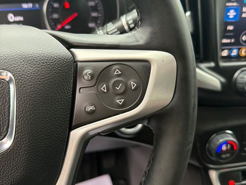 Used 2023 GMC Terrain SLT w/ Tech Package AWD/4WD image 19