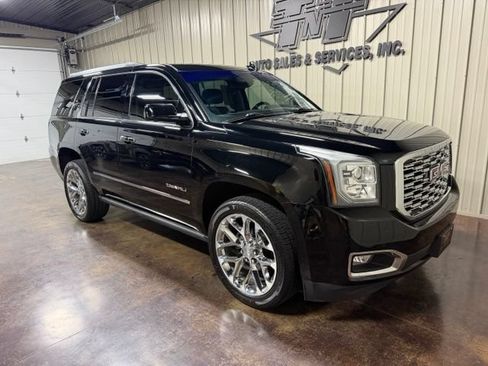 Used 2020 GMC Yukon Denali w/ Denali Premium Package AWD/4WD image 6