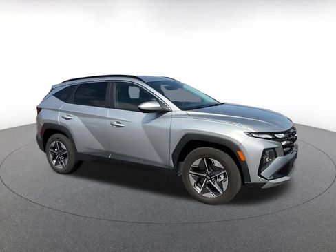 Used 2026 Hyundai Tucson SEL Plus AWD/4WD image 2