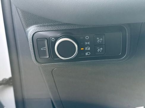 New 2026 Ford Explorer Active AWD/4WD image 29