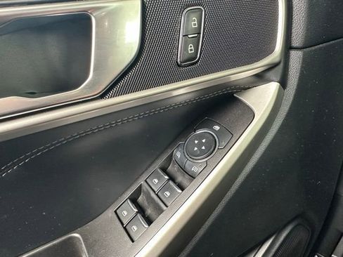 Used 2023 Ford Explorer XLT w/ Equipment Group 202A image 26