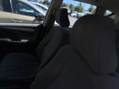 Used 2013 Honda Fit image 6