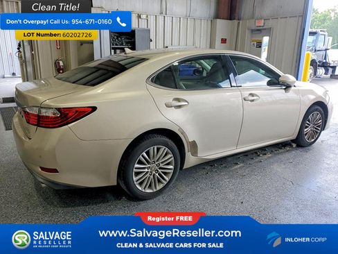 Used 2013 Lexus ES 350 w/ Luxury Pkg FWD image 4