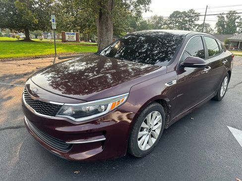 Used 2016 Kia Optima LX w/ Option Group 014 FWD image 2