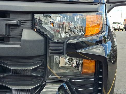 Used 2023 Chevrolet Silverado 1500 Custom AWD/4WD image 10