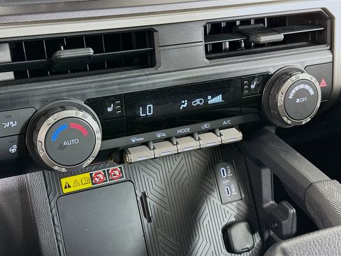 Used 2025 Toyota 4Runner TRD Off-Road image 22