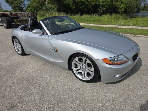 Used 2003 BMW Z4 3.0i image 8