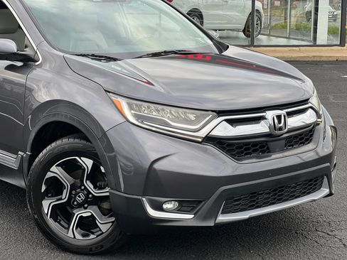 Used 2017 Honda CR-V Touring image 2