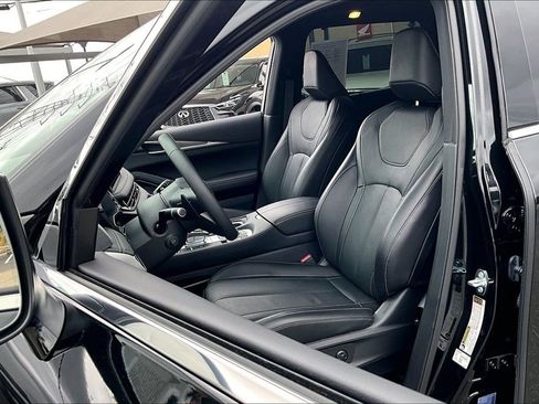 Certified 2025 INFINITI QX60 Luxe w/ Black Edition image 37