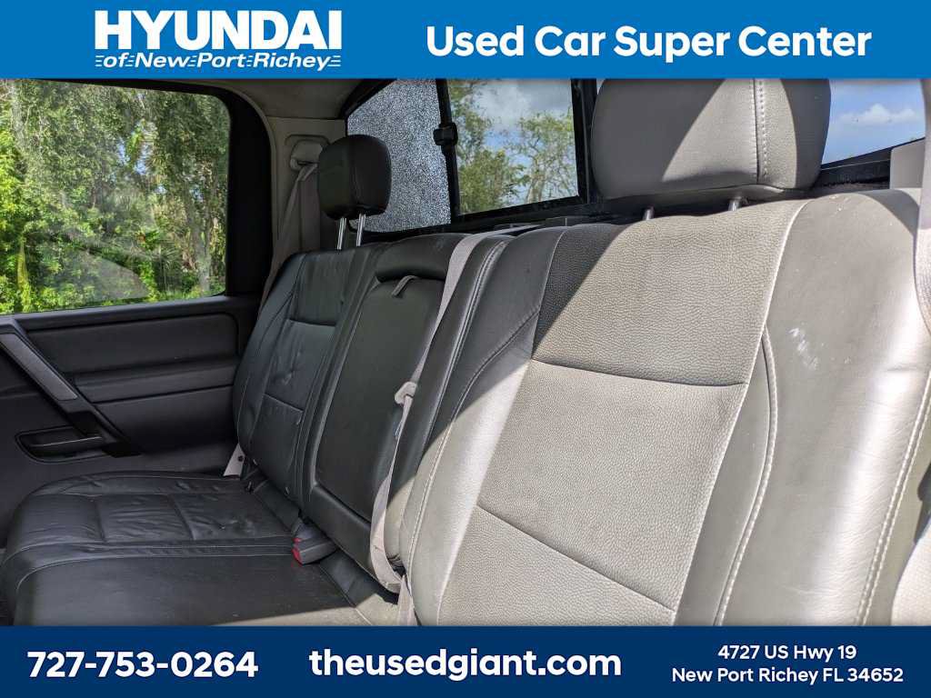 Used 2004 Nissan Titan LE AWD/4WD image 11