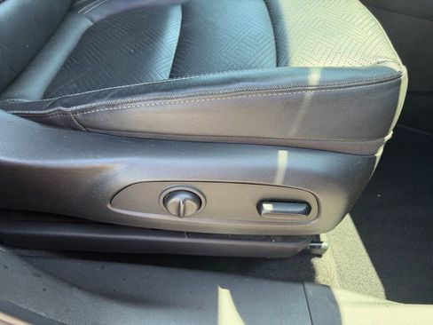 Used 2021 Buick Encore GX Essence w/ Sport Touring Package FWD image 30