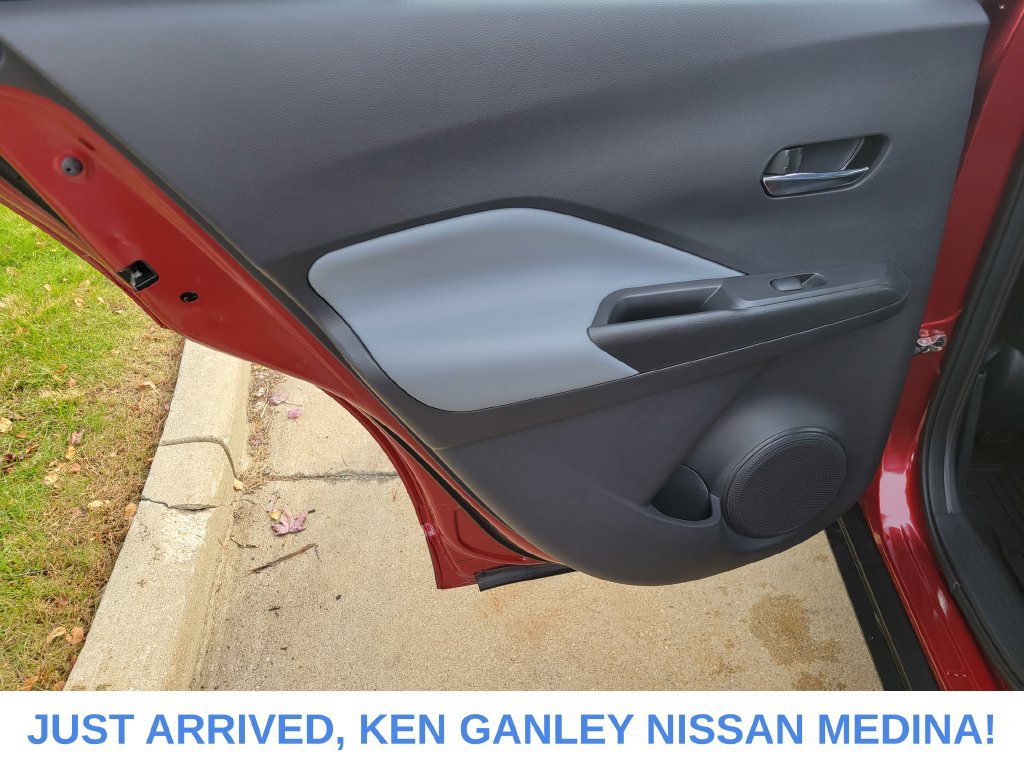 Certified 2024 Nissan Kicks SR w/ SR Premium Package FWD image 16