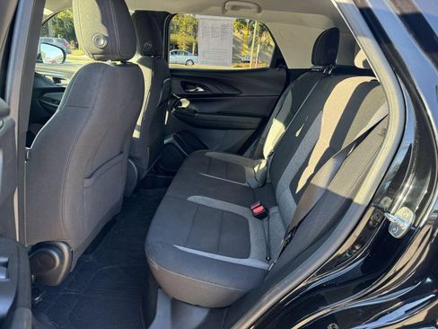 Used 2024 Chevrolet TrailBlazer LS w/ LS Convenience Package image 10