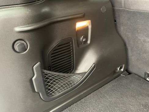 Used 2017 Jeep Renegade Limited image 31