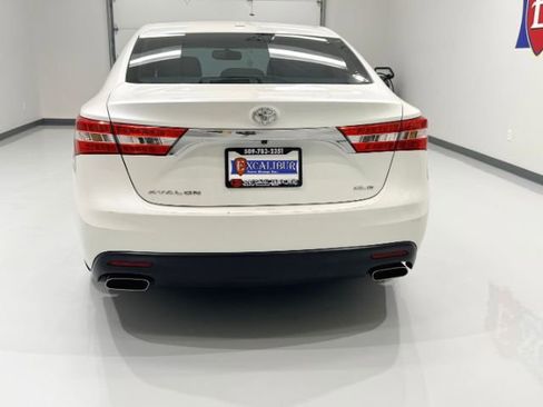 Used 2015 Toyota Avalon XLE Touring image 7