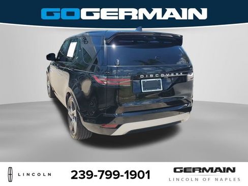 Used 2024 Land Rover Discovery Metropolitan Edition AWD/4WD image 9