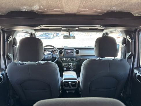 Used 2018 Jeep Wrangler Unlimited Sport S image 9