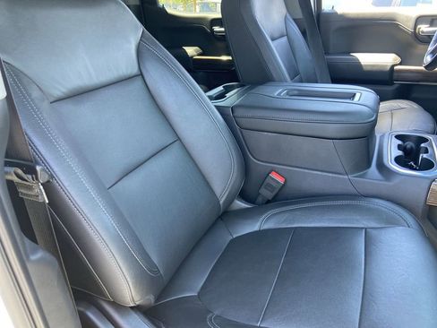 Used 2019 Chevrolet Silverado 1500 LT Trail Boss AWD/4WD image 23