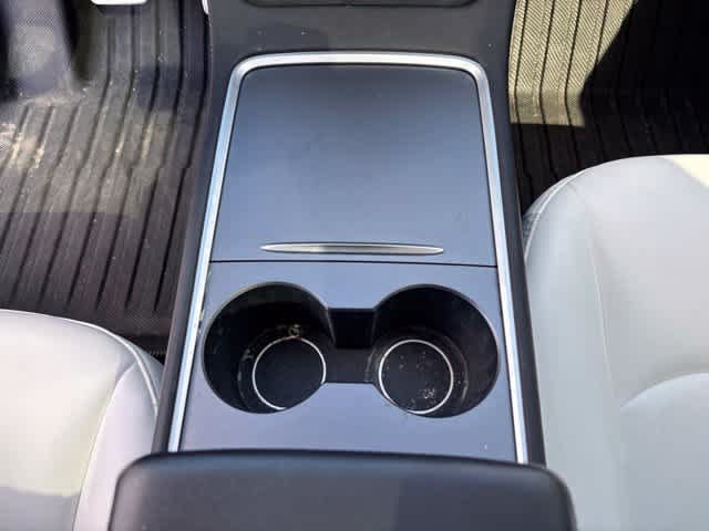 Used 2022 Tesla Model Y Performance AWD/4WD image 18