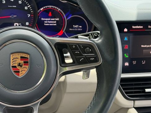 Used 2022 Porsche Cayenne AWD/4WD image 46