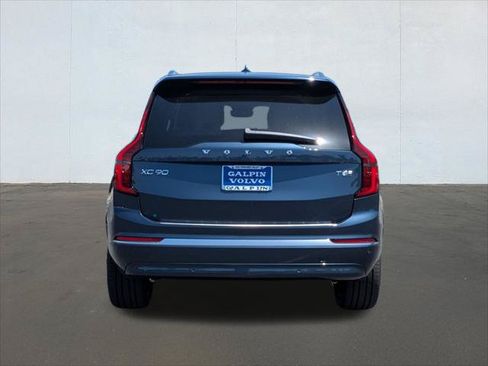 New 2026 Volvo XC90 T8 Ultra w/ Protection Package Premier AWD/4WD image 4