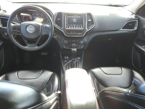 Used 2019 Jeep Cherokee Trailhawk w/ Cold Weather Group image 7