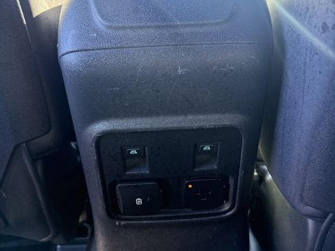 Used 2022 Ford Bronco Black Diamond image 15