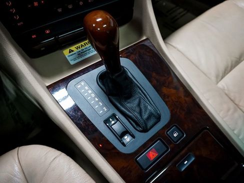 Used 1999 BMW 740iL image 20