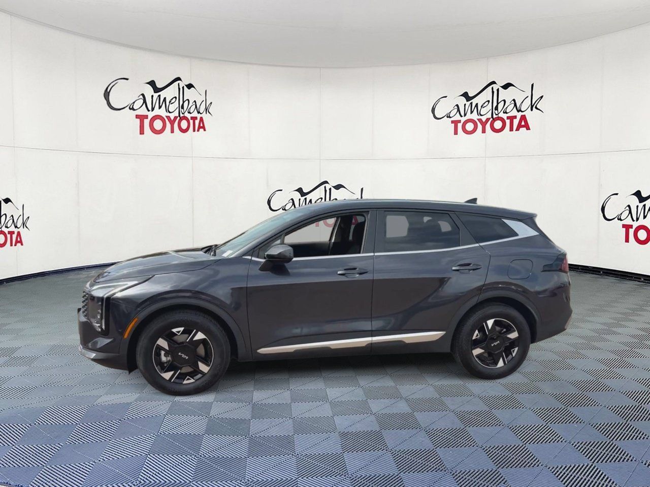 Used 2026 Kia Sportage LX FWD image 8
