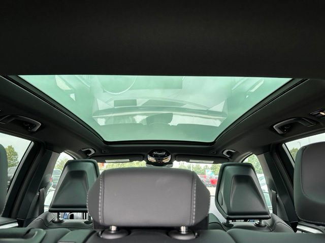 Used 2025 BMW X3 xDrive30i AWD/4WD image 12