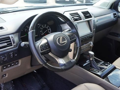 Used 2021 Lexus GX 460 Premium w/ Premium Plus Package AWD/4WD image 18