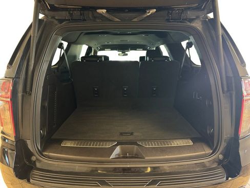 Used 2021 Chevrolet Suburban RST w/ Luxury Package AWD/4WD image 19