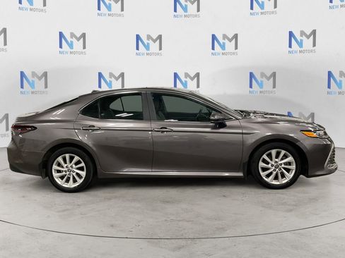 Used 2023 Toyota Camry LE image 6