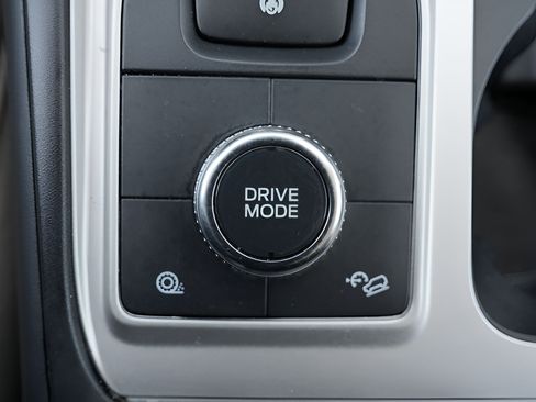 Used 2023 Ford Explorer 4WD image 32