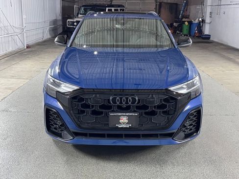 Used 2024 Audi SQ8 Premium Plus AWD/4WD image 2