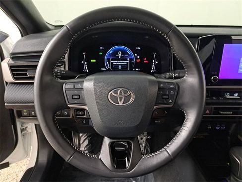 Used 2025 Toyota Camry LE image 26