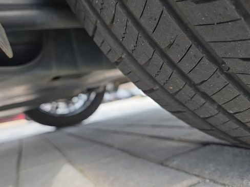 Used 2019 Toyota Avalon Touring image 12