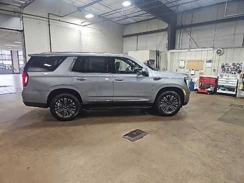 New 2026 GMC Yukon Elevation w/ Elevation Premium Package AWD/4WD image 7