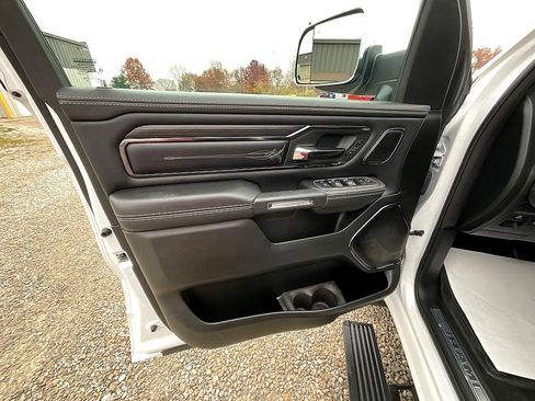 Used 2022 RAM 1500 Limited image 10