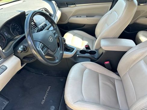 Used 2017 Hyundai Elantra SE w/ SE A/T Tech Package 03 FWD image 7