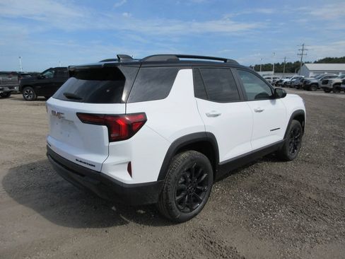 New 2027 GMC Terrain Elevation w/ Elevation Premium Package FWD image 4