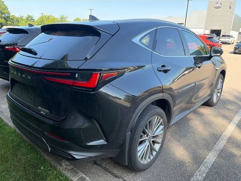 Used 2024 Lexus NX 350h AWD w/ Vision Package image 9
