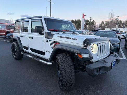 Used 2018 Jeep Wrangler Unlimited Sport S image 3