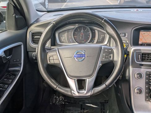 Used 2018 Volvo S60 T5 Dynamic w/ Vision Package image 20