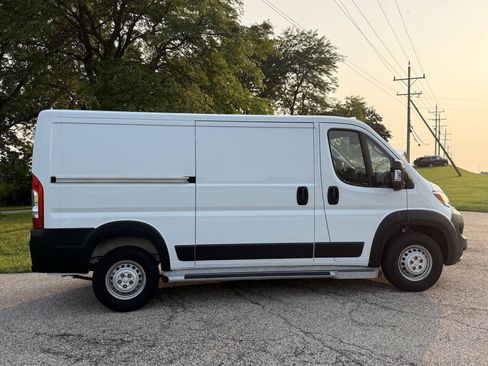 Used 2025 RAM ProMaster 2500 w/ U-Haul Equipment Group FWD image 7