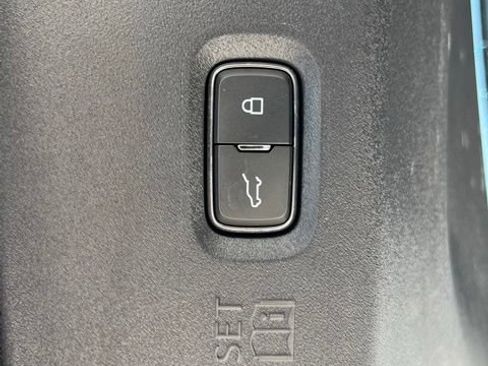 Used 2025 Ford Expedition Platinum AWD/4WD image 28