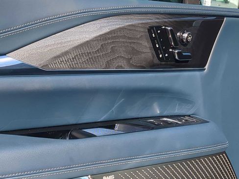 New 2025 Cadillac Escalade IQ Luxury 2 image 11