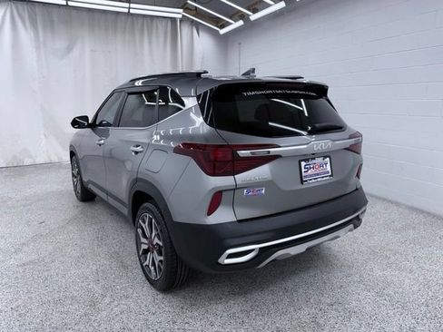 Used 2023 Kia Seltos SX w/ SX Sunroof Package AWD/4WD image 4